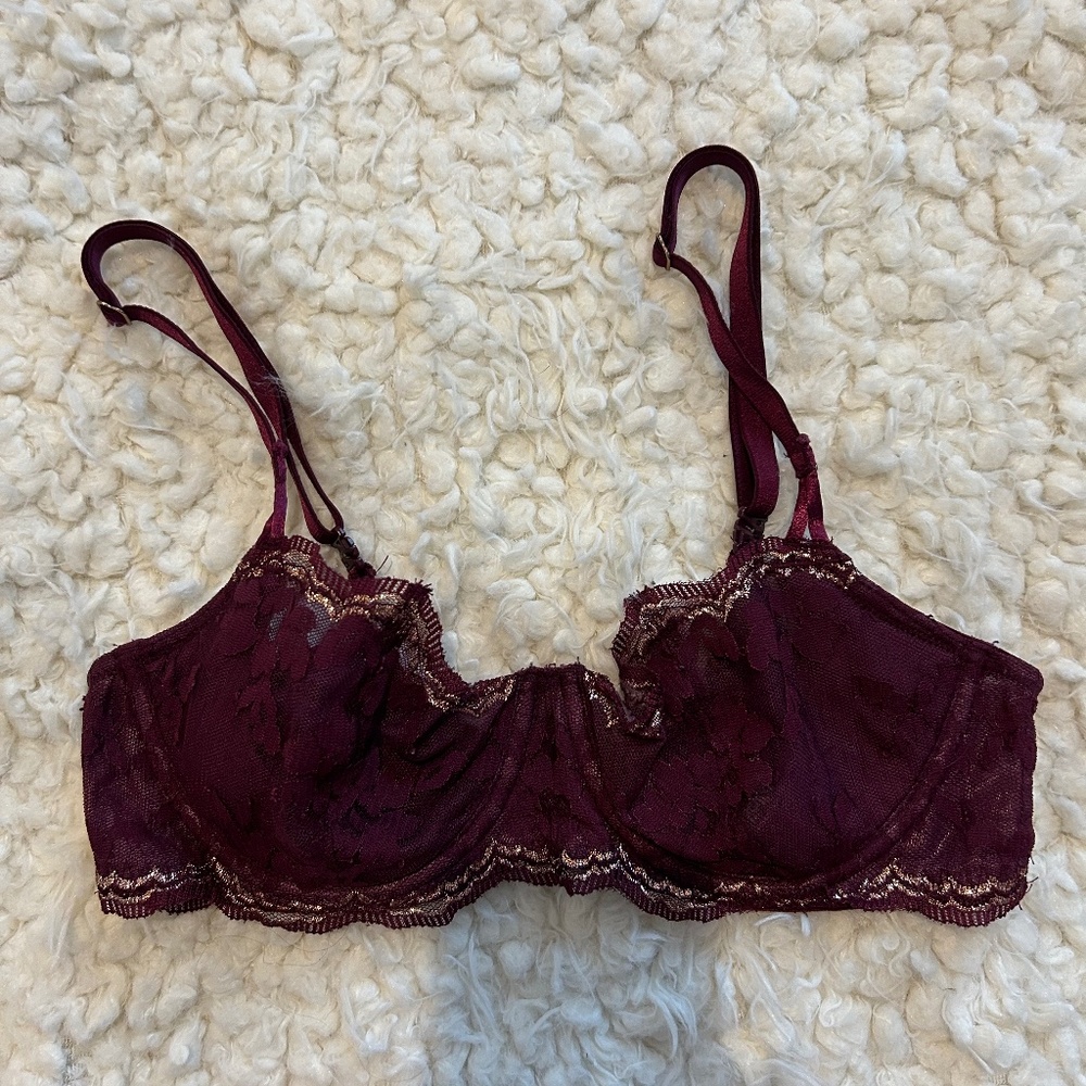 VS Unlined Lace Bra